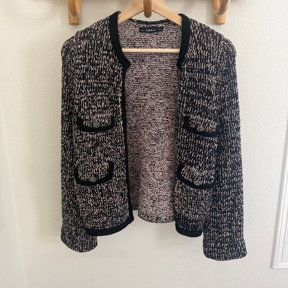 ZARA knit tweed jacket open cardigan pockets crystal button black pink timeless